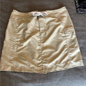 North‎ Face women’s quick dry skirt , Cream colored, size 8